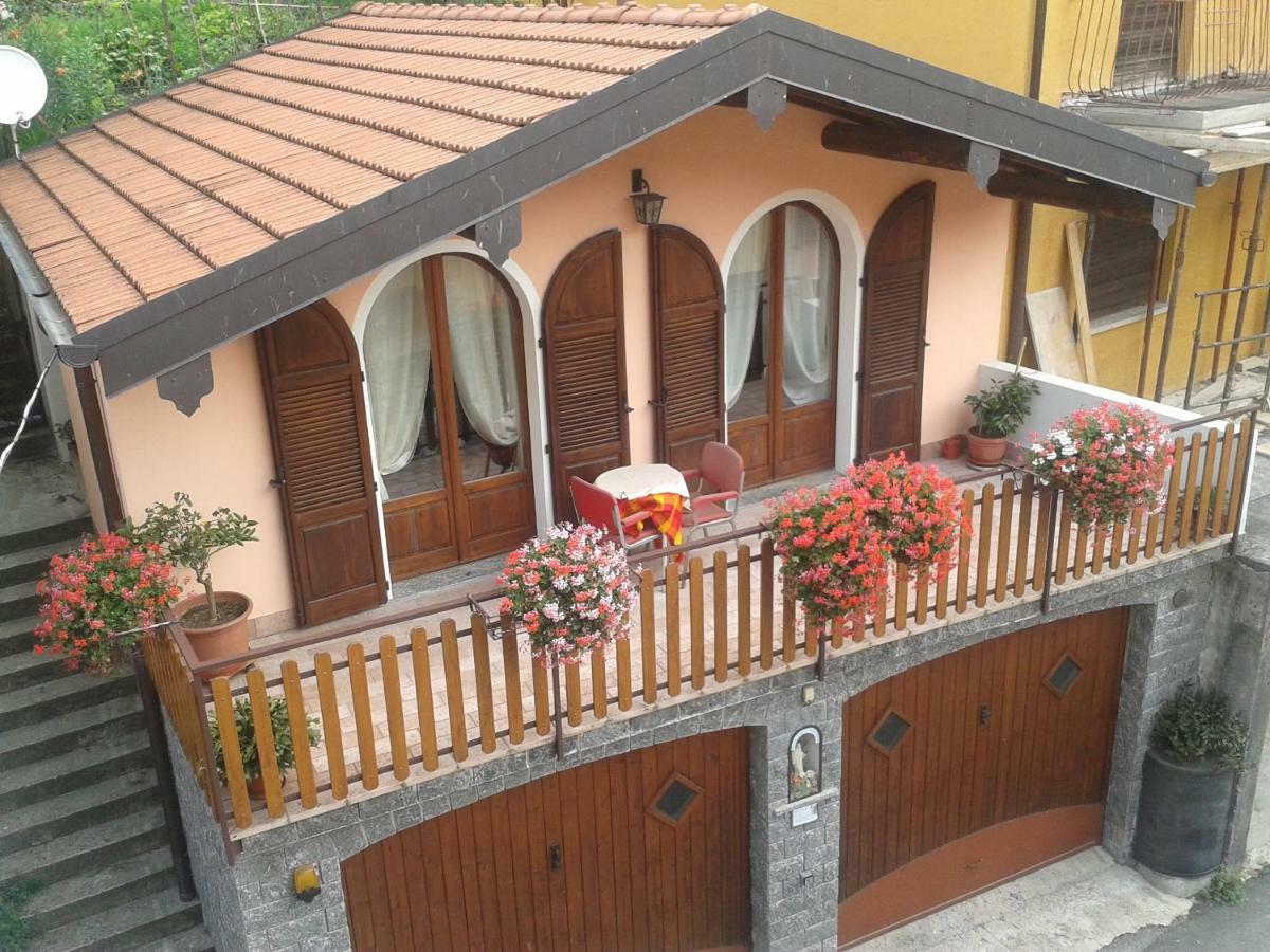 Chalet Con Piscina Garzeno Екстер'єр фото